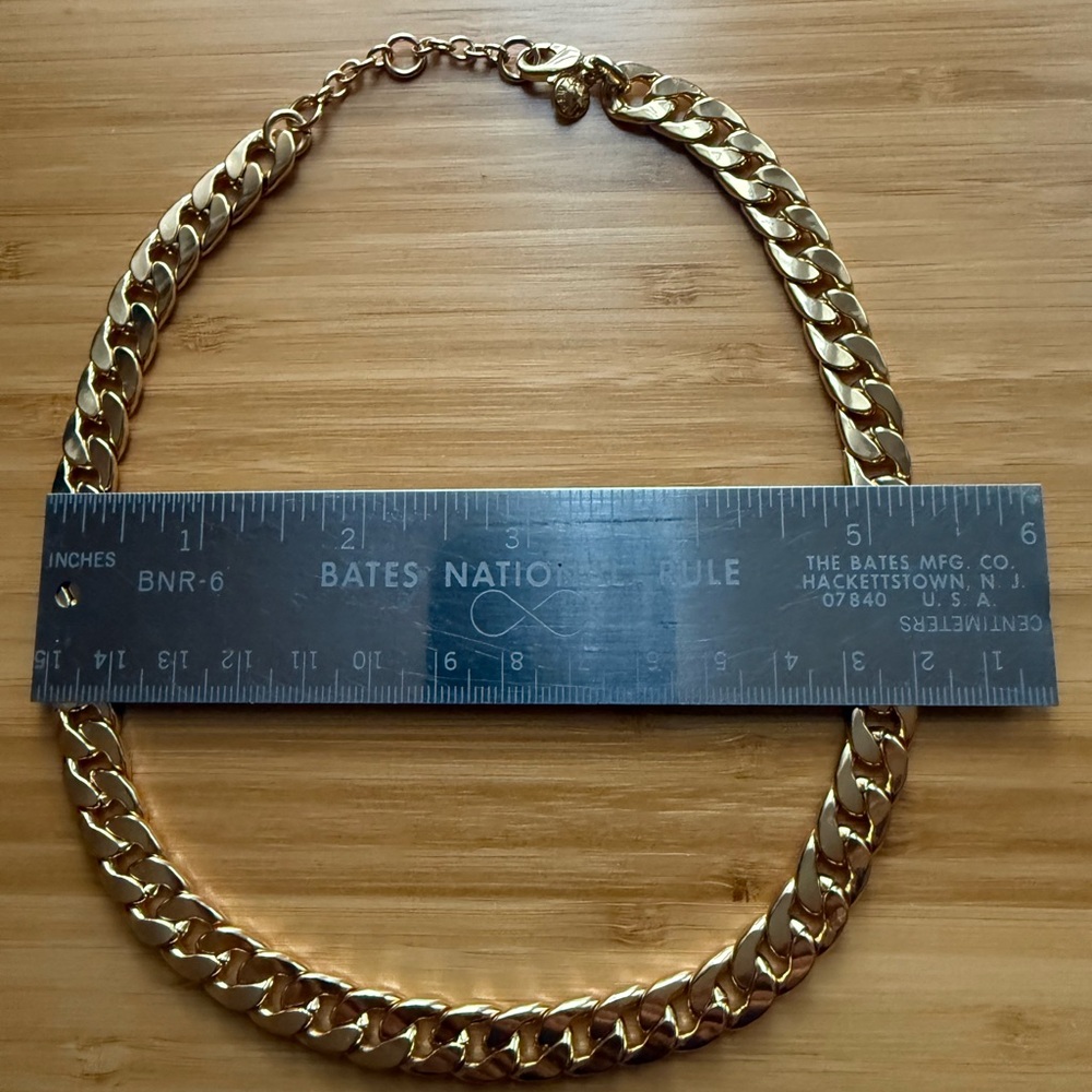 Chunky Gold Necklace - NWOT - Picture 2 of 8
